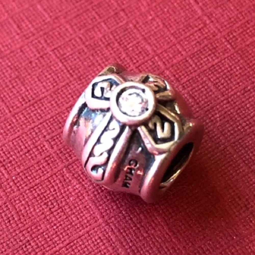 CHAMILIA Cross Bead with CZ